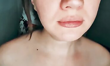 Hj Heaven: Voluptuous Femdom Smothering and Oral