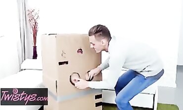 Sandra Wellness Makes a Cardboard Gloryhole