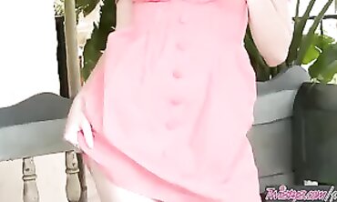 Bree Daniels Solo: Tastey Lips And Sugary Thighs
