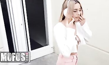 Lya Missy Gets Her Pussy Predominated in Hardcore POV