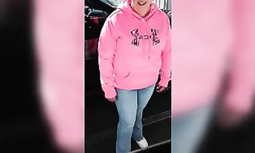 BBW MILF Trades Sex With Stranger Outside for Cash