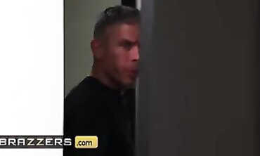 Princess Paige Owens Takes Two Dicks In A Rough Threesome