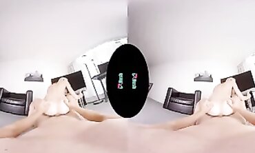 Gina Gerson Seduces Her Boyfriend in VR