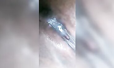 TEENS PLAYS WITH VULVA INWARDS UBER SCREWS THE DRIVER
