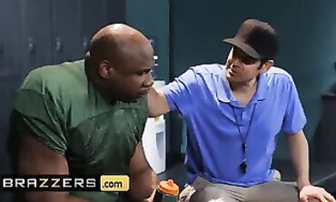Chanel Preston Cucks Her Beta with a Massive Black Stud