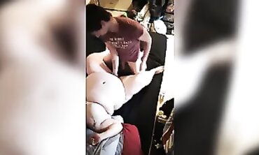 Thirsty MILF Mom Gets Her Big Ass Licked