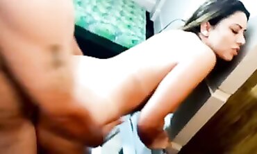 Sarah Rosa Satisfies the Plumber's Fantasy