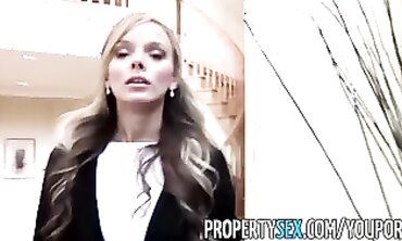 Petite Blonde Real Estate Agent Gives Hardcore Blowjob and Facial