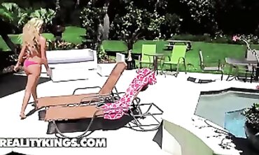 Kenzie Taylor Enjoys Deep Anal Sex