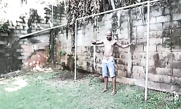 Arrombada a Céu Aberto: Anal Hardcore e Gozada