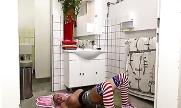 Manu Magnum zeigt, wie sie fit bleibt
