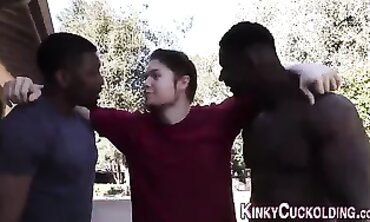 Blonde Teen Gets Gangbanged by Black Bulls
