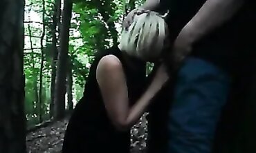 Amateur Fiancee Deep Throats a Stranger in Public