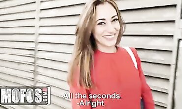 Mofos Queen Lucia Nieto Gets Paid For Sex By Jordi El Nino Polla