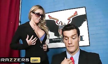 Samantha Saint Seduces a Senator with Deep Throat Action