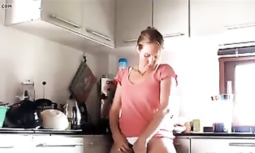 Amateur MILF Webcam Session in the Kitchen
