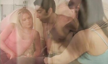 Jism Interchanging 3 Way With Teenies Harmony Rose And Shayna Knight