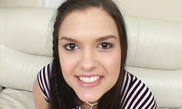 Vanessa Gets 2 Pricks At The Same Time And Takes A Facial Cumshot Cum Shot