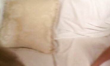 Alicia Rhodes And Selena Platinum Make Out And Deepthroat 2 Men Off