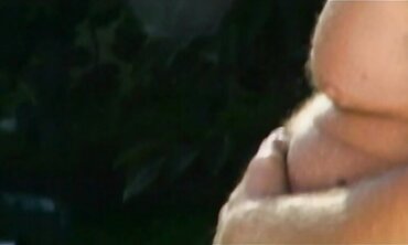 Cindy Crawford Bj's A Trunk In A Sphere Outside