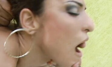 Bella Gets Boned With A Uber-Cute Dark-Hued Man Meat