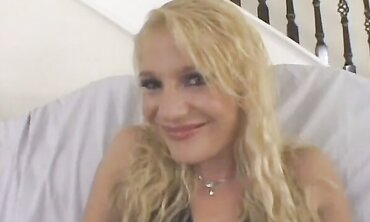 Aurora Snow's A Whorish Ash-Blonde With Lil Udders And A Torrid Jaws To Deep-Throat Spunk-Pump