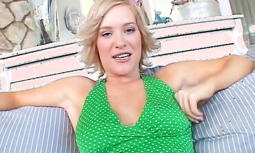 Nasty Naomi Cruz Takes The Whole Wood Into Her Gullet As She Gets Laid