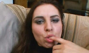 Ariana Jollee Exposed