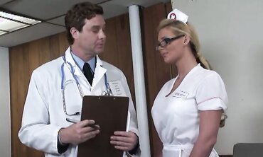 Kneeing The Doc