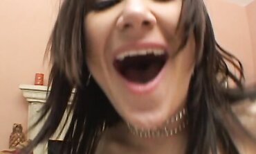 Zoe Takes Wood In Her Crevices