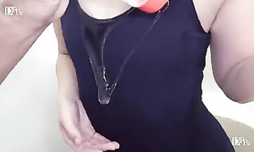 Chihiro Nishikawa Gets Reflexology Handjob & Shower Cumshot