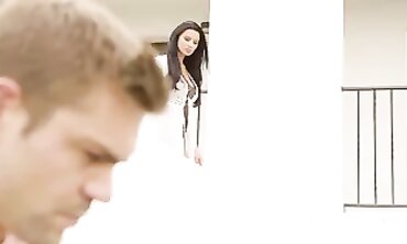Bored MILF Ania Kinski Goes Deep