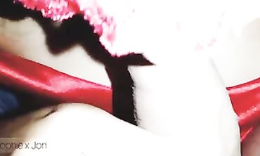 Sophie e Jon: Prazer Anal e Blowjob com Creampie