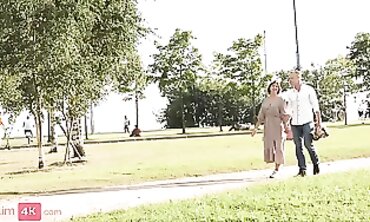 Cunning Stud Makes Beautiful Girl Fall in Love