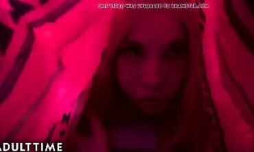 Kenzie Reeves Gets Stuck and Pulverized by Nathan Bronson