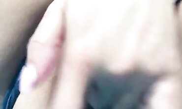 Ebony MILF Cindy Taylor Solo Masturbation Close-Up