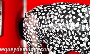 Stranger Fucks Milf Through Gloryhole With Huge Cock