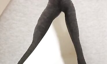Shower Masturbation and Peeing in Gray Leggings