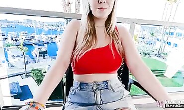 Real Teenage: Blonde Mature Beauty With Natural XXL Tits Gets Screwed