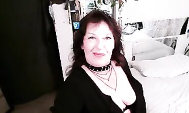 Curvy Redhead MILF Sonnie Masturbates Alone
