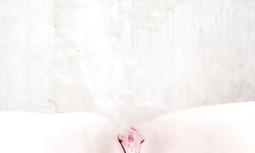 Russian MILF Omega_89 Pisses In Solo POV
