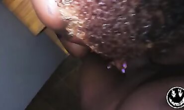 IF YOUR BLOWAGE ISNT ON MZ BEAUTIDOLL LEVEL THEN I DONT WANT