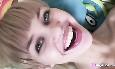 Amy Days Celebrates Her Birthday With A Softcore Blowjob And Fingering