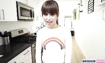 Riley Reid Gets Plumbered in a Hardcore POV Session