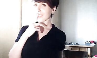 Web Starlet Mashulya29 Shows Off Big Tits In Lingerie