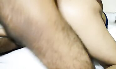 Hotel Ka Masti: Dost Ki Behan Ko Choda