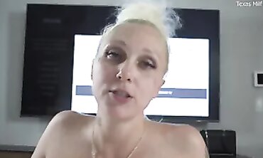 Alexis Andrews: Humungous PHAT ASS White Girl vs Slim
