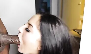 Milky Femmes Deliver Deepthroat Blowjobs in Threesome Action