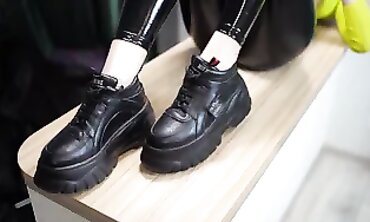 POV Rough Sex: Blonde Babe Nuts in Vinyl Leggings