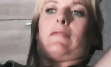 Dirty Tina: Saftige Blowjob und Creampie mit Big Cock